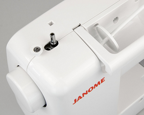Бытовая швейная машина Janome 2030DC, Япония