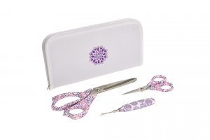 bernette_38_Yaya_Han_Scissors_Set
